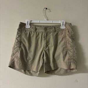 Stio Khaki Performance Shorts Women’s Size 6 Outdoor Hiking Lightweight